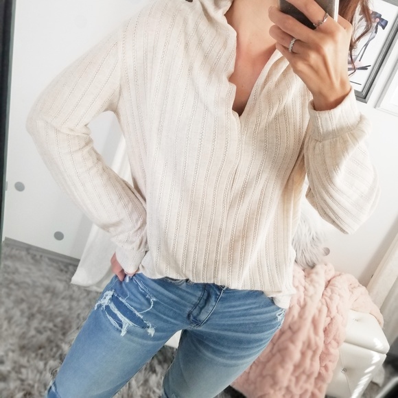 Last1️⃣ Taupe Pointelle Rib Knit V-Neck Lightweight Long Sleeve Top Spring Tops - Picture 3 of 8